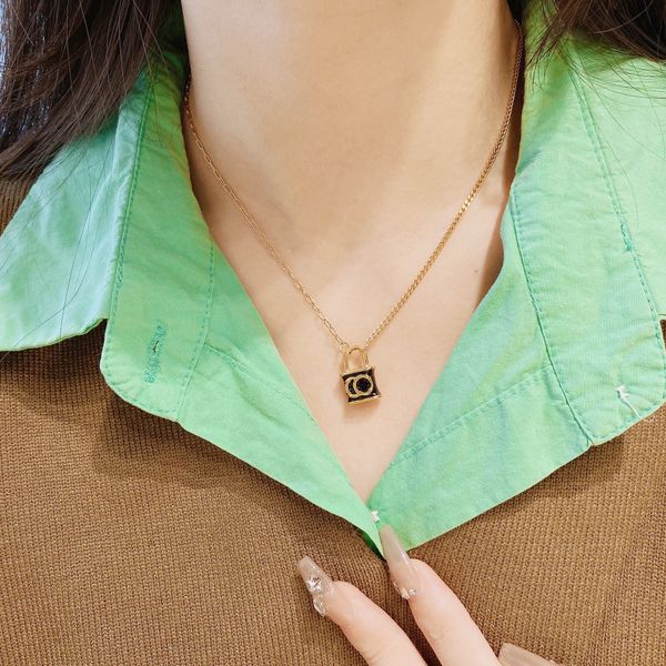 high end fashion lock necklace exquisite 18k gold-plated necklace designed for girls long chain designer jewelry accessories selected qualit, Silver
high end fashion lock necklace exquisite 18k gold-plated necklace designed for girls long chain designer jewelry accessories selected qualit, Silver