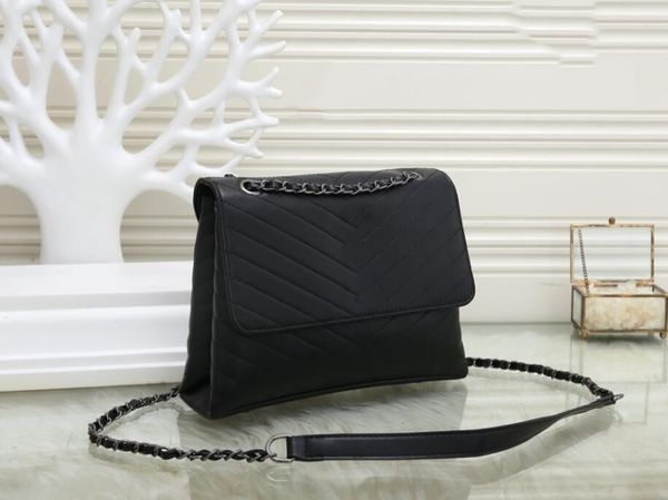 designer handbag shoulder bag shaped luxury cross body soft leather quilting women black version metal chain clamshell medium messenger bag
designer handbag shoulder bag shaped luxury cross body soft leather quilting women black version metal chain clamshell medium messenger bag