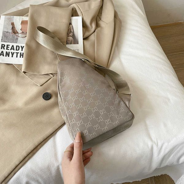 small square women's nylon new fashion letter lap chest large capacity leisure messenger bag purses sale
small square women's nylon new fashion letter lap chest large capacity leisure messenger bag purses sale