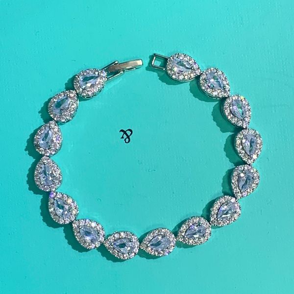 bracelets luxury designers women charm bracelet diamonds design fashion jewelry with bracelets boutique gift wedding wear jewelrys various s, Black
bracelets luxury designers women charm bracelet diamonds design fashion jewelry with bracelets boutique gift wedding wear jewelrys various s, Black