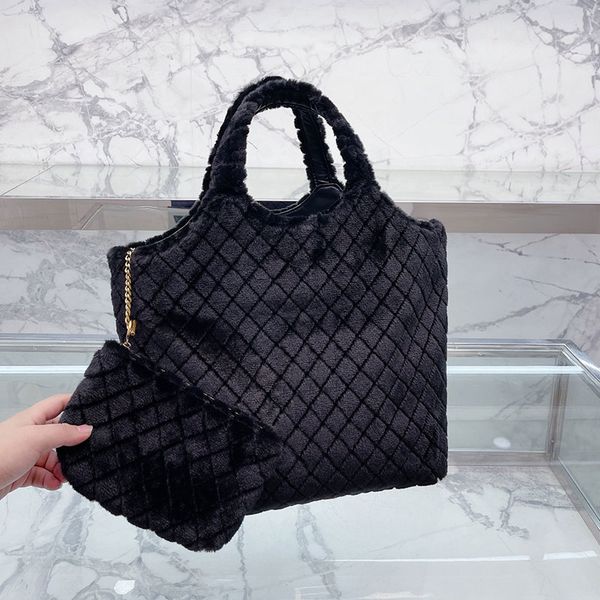 sherpa tote bag large capacity shopping bags quilted fur handbag purse fashion metal letter fuzzy removable zipper pouch inside pocket
sherpa tote bag large capacity shopping bags quilted fur handbag purse fashion metal letter fuzzy removable zipper pouch inside pocket