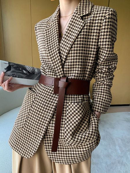 women's suits blazers autumn women vintage houndstooth woolen blazer jackets fashion elegant casual outerwear coat with belt female car, White;black
women's suits blazers autumn women vintage houndstooth woolen blazer jackets fashion elegant casual outerwear coat with belt female car, White;black