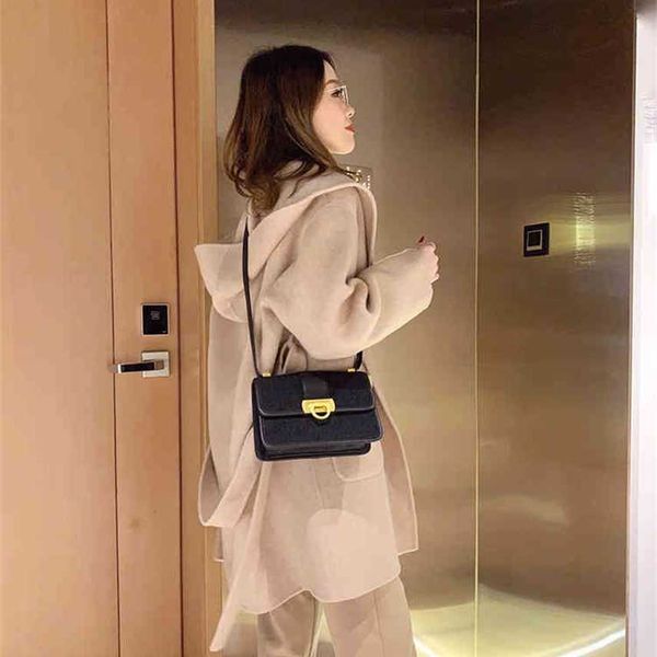 and versatile embroidered thread small square bag women's new messenger sling shoulder portable trendy canvas handbags design deals
and versatile embroidered thread small square bag women's new messenger sling shoulder portable trendy canvas handbags design deals