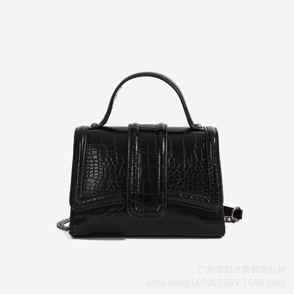 designer bag dinner party bag fashionable and high-grade crocodile pattern handbag versatile fashion brand one shoulder small square women&#
designer bag dinner party bag fashionable and high-grade crocodile pattern handbag versatile fashion brand one shoulder small square women&#