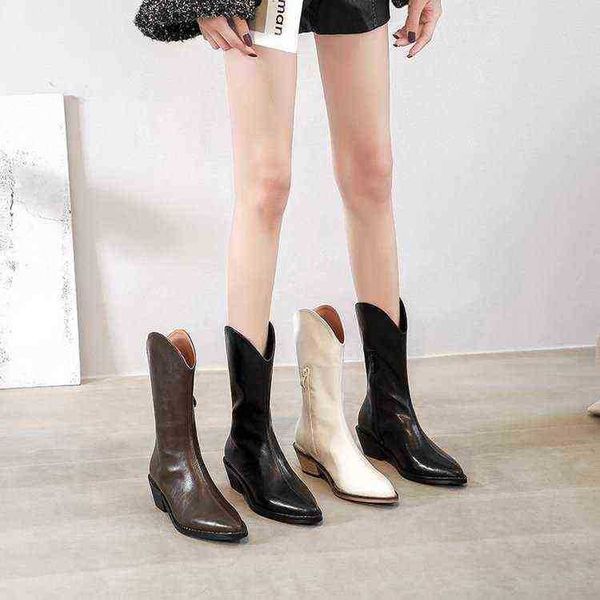 designer boots martin leather women autumn and winter new korean version pointed toe thick heel medium sleeve western cowboy knight 220725, Black
designer boots martin leather women autumn and winter new korean version pointed toe thick heel medium sleeve western cowboy knight 220725, Black