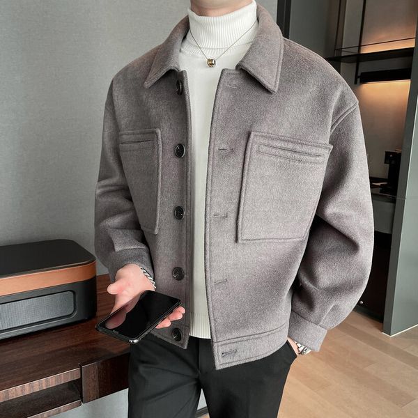 men's wool blends british style winter short woolen coat warm fashion pocket casual cloth jacket streetwear loose s-3xl 221123, Black
men's wool blends british style winter short woolen coat warm fashion pocket casual cloth jacket streetwear loose s-3xl 221123, Black