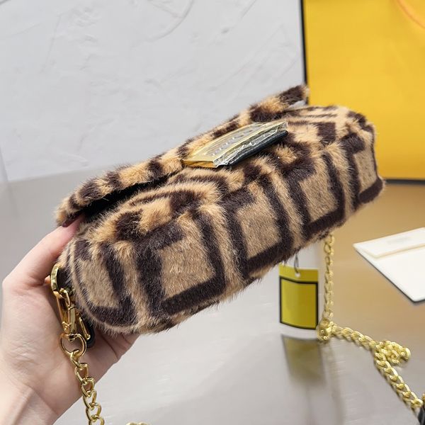 designer women f motif print baguette shoulder bag italy roma brand fur effect sheepskin crossbody handbags lady handle tote handbag luxurys
designer women f motif print baguette shoulder bag italy roma brand fur effect sheepskin crossbody handbags lady handle tote handbag luxurys
