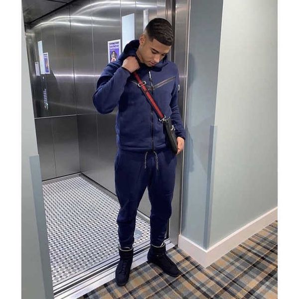 men's tracksuits 2022 men's sports suit cotton brand tech fleece good quality hoodie male training wear sweatshirt set sweatpants., Gray
men's tracksuits 2022 men's sports suit cotton brand tech fleece good quality hoodie male training wear sweatshirt set sweatpants., Gray