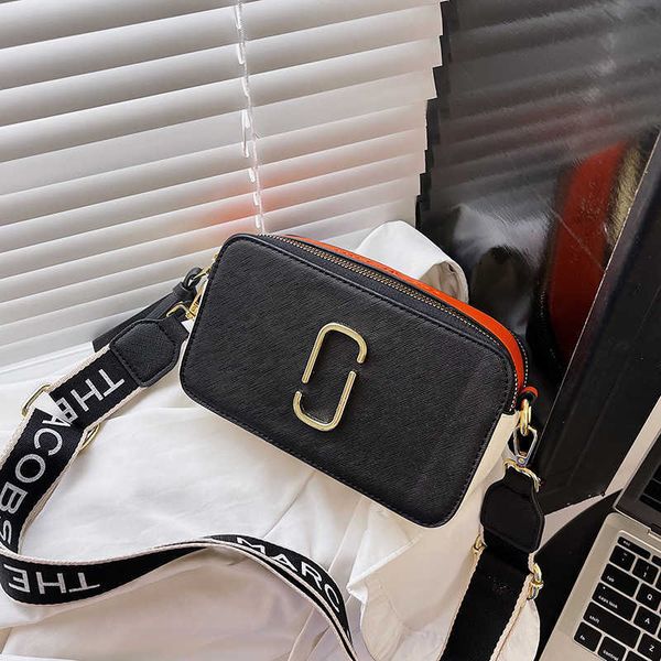 design bag camera bag color blocking 2023 new single shoulder wide belt contrast small square large capacity factory goods msenger factory w
design bag camera bag color blocking 2023 new single shoulder wide belt contrast small square large capacity factory goods msenger factory w