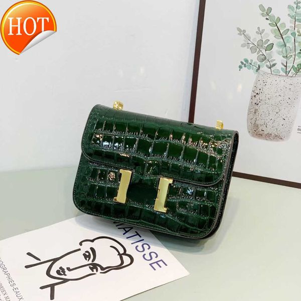 ladies' luxury designer shoulder bags new texture alligator cowhide cankang women's diagonal bag fashion multifunctional envelope
ladies' luxury designer shoulder bags new texture alligator cowhide cankang women's diagonal bag fashion multifunctional envelope