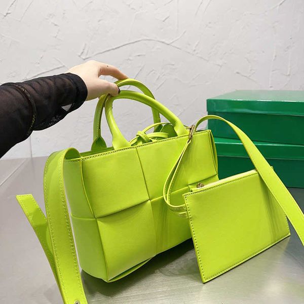 designer bag vene designer bag bottegas handbag luxury women fashion shoulder crossbody bags versatile purses totes saddle venetta wallet cx
designer bag vene designer bag bottegas handbag luxury women fashion shoulder crossbody bags versatile purses totes saddle venetta wallet cx