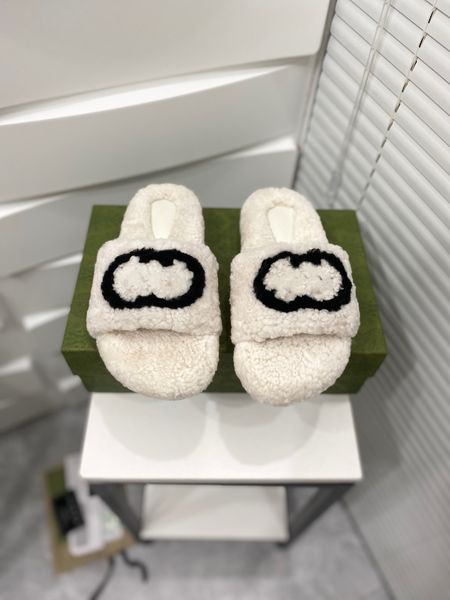 autumn and winter woolen slipper women's outer wear lamb fur letter fur integrated platform slippers women, Black
autumn and winter woolen slipper women's outer wear lamb fur letter fur integrated platform slippers women, Black