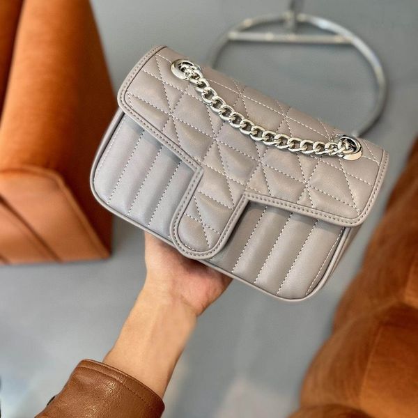 3a designers women autumn lady crosbody bag tote silver letters chains fashion luxury ladies chain women handbags clutch bags purse box pack
3a designers women autumn lady crosbody bag tote silver letters chains fashion luxury ladies chain women handbags clutch bags purse box pack