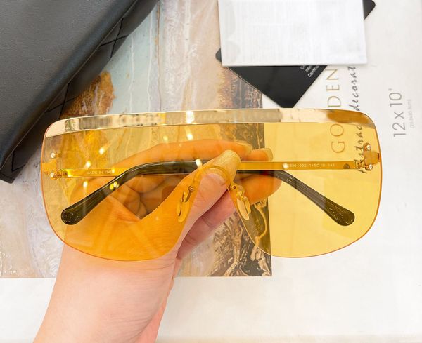 oversize mask sunglasses gold/yellow lens wrap sunglass women glasses sunnies shades uv400 eyewear with box 2207, White;black
oversize mask sunglasses gold/yellow lens wrap sunglass women glasses sunnies shades uv400 eyewear with box 2207, White;black