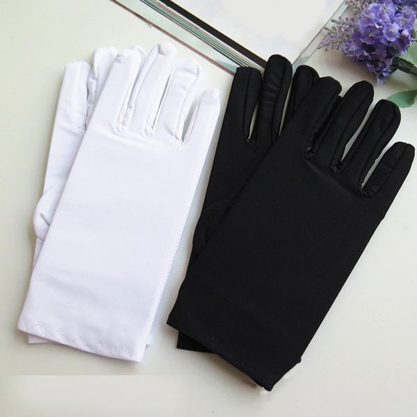 five fingers gloves 1pair men black white etiquette short thin stretch spandex sports driving sun protection handschoenen 221119, Blue;gray
five fingers gloves 1pair men black white etiquette short thin stretch spandex sports driving sun protection handschoenen 221119, Blue;gray