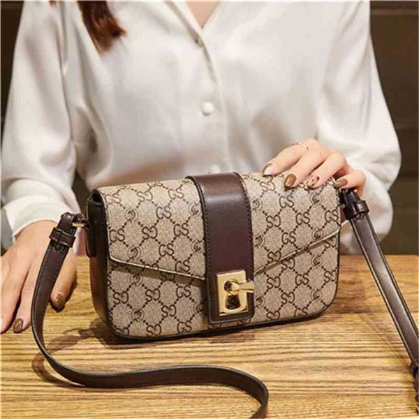 old flower small square bag bag female messenger new color contrast printing temperament sling one shoulder
old flower small square bag bag female messenger new color contrast printing temperament sling one shoulder