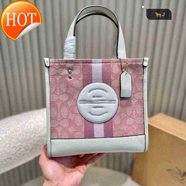 designer luxury women bag coch handbag fashion inclined shoulder bags cc versatile purses cochs totes large capacity saddle coal wallet 7a q
designer luxury women bag coch handbag fashion inclined shoulder bags cc versatile purses cochs totes large capacity saddle coal wallet 7a q