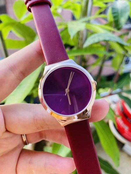 watches luxury designer contracted style three stitches series quartz watch wristwatches leather belt, Silver
watches luxury designer contracted style three stitches series quartz watch wristwatches leather belt, Silver