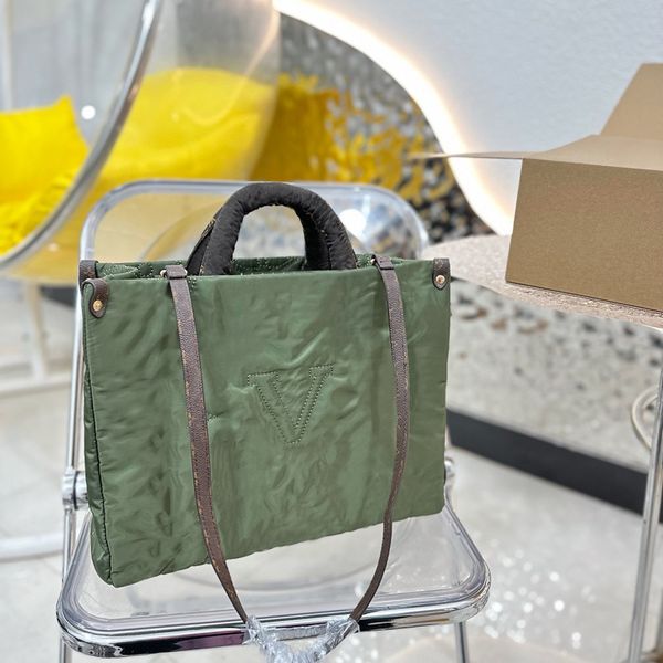 fashion designer totes luxury brand purse open bag wallets women handbags tote real leather bags lady plaid purses envelope bag duffle by fe
fashion designer totes luxury brand purse open bag wallets women handbags tote real leather bags lady plaid purses envelope bag duffle by fe