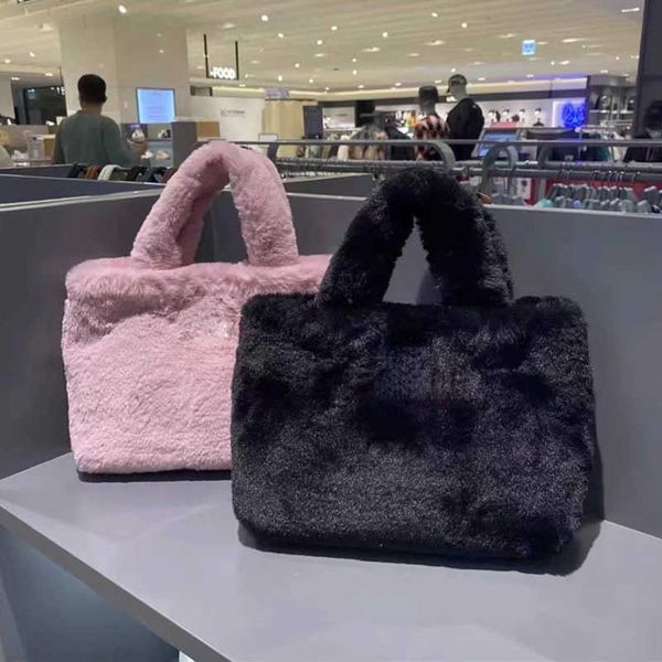 shoulder bags shopping bags totes luxurys handbags plush bag women's autumn winter large capacity tote bag advanced fashion versatile s
shoulder bags shopping bags totes luxurys handbags plush bag women's autumn winter large capacity tote bag advanced fashion versatile s
