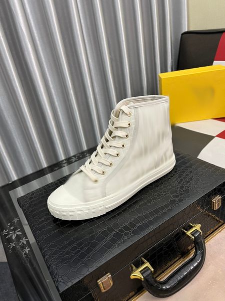 2023 man luxury boots fashion mens designer rubber outsole leather martin ankle webbing non-slip wave colorful comfortable -b270, Black
2023 man luxury boots fashion mens designer rubber outsole leather martin ankle webbing non-slip wave colorful comfortable -b270, Black