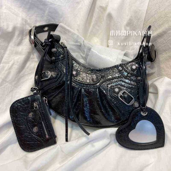 balencaigabags b home le bags cagole wrinkled crescent leather high sense rivet locomotive bag messenger single shoulder armpit qcjj
balencaigabags b home le bags cagole wrinkled crescent leather high sense rivet locomotive bag messenger single shoulder armpit qcjj