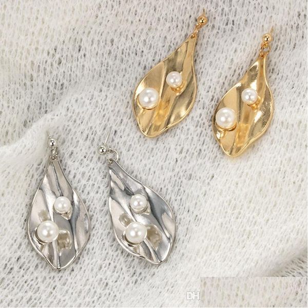 dangle chandelier irregar water droplets petal pearl alloy earrings 2 pearls ladies wedding bridesmaid fashion simple temperament dhe1p, Silver
dangle chandelier irregar water droplets petal pearl alloy earrings 2 pearls ladies wedding bridesmaid fashion simple temperament dhe1p, Silver