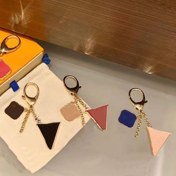 luxury designer key chains car keychain bag hanging machine fashion 10 style letter keychain supply box, Slivery;golden
luxury designer key chains car keychain bag hanging machine fashion 10 style letter keychain supply box, Slivery;golden