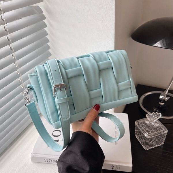 evening bags luxury brand women's woven handbag highquality bonded bag fashion series 221124
evening bags luxury brand women's woven handbag highquality bonded bag fashion series 221124