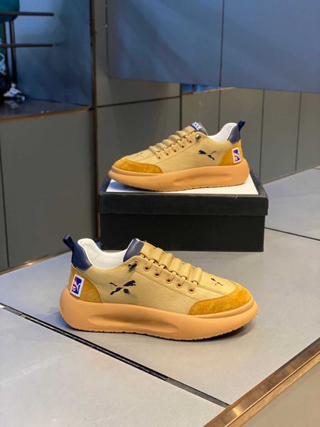 2022 autumn and winter casual fashion personality versatile heavy men's shoes super light sole lace up single cotton same, Black
2022 autumn and winter casual fashion personality versatile heavy men's shoes super light sole lace up single cotton same, Black