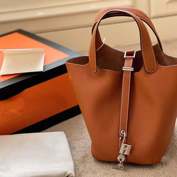 women's luxury designer handbags shoulder bags crossbody bag tote fashion vegetable basket women's floor cowhide ming multifunctio
women's luxury designer handbags shoulder bags crossbody bag tote fashion vegetable basket women's floor cowhide ming multifunctio