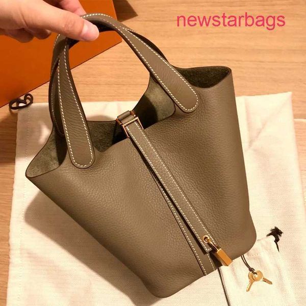 designer herme picotin lock bag s handbag online store first layer cowhide fashion vegetable basket 2022 women's niche hand leathe
designer herme picotin lock bag s handbag online store first layer cowhide fashion vegetable basket 2022 women's niche hand leathe