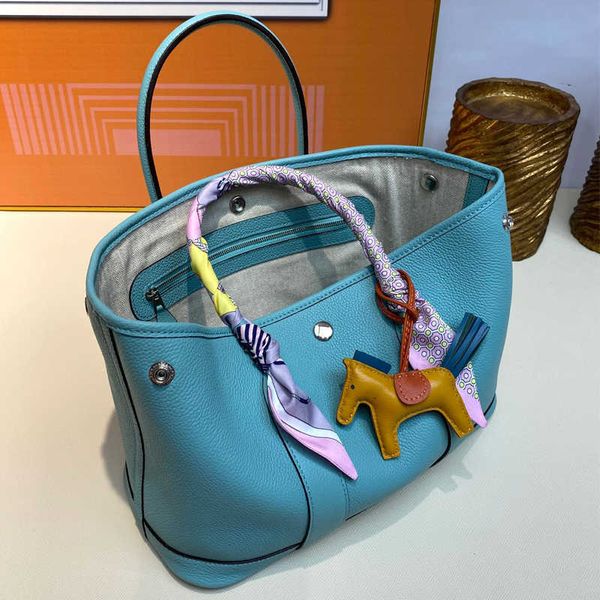 original designer h garden famous handbag totes bags genuine leather garden bag 30cm ladies portable togo soft head layer cowhide large capa
original designer h garden famous handbag totes bags genuine leather garden bag 30cm ladies portable togo soft head layer cowhide large capa