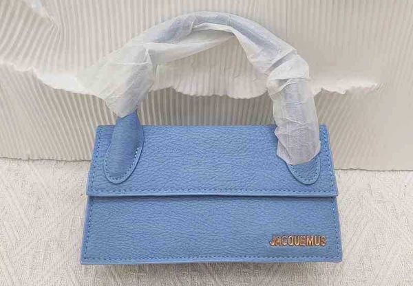 designer luxury jacquemsbag bag niche red catwalk flip envelope bag portable messenger female
designer luxury jacquemsbag bag niche red catwalk flip envelope bag portable messenger female