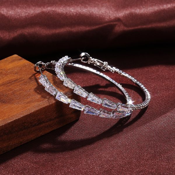zircon hoop earrings big circle huggie diamond ear rings for women fine fashion jewelry, Golden;silver
zircon hoop earrings big circle huggie diamond ear rings for women fine fashion jewelry, Golden;silver