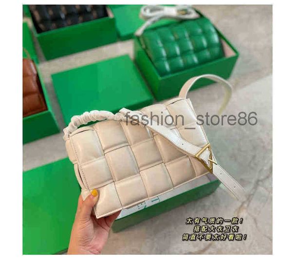 designer venetas bottegas divani handbags fashion jodie woven large lattice pillow bag tofu one shoulder cloud oblique span small 2759 dwbh
designer venetas bottegas divani handbags fashion jodie woven large lattice pillow bag tofu one shoulder cloud oblique span small 2759 dwbh