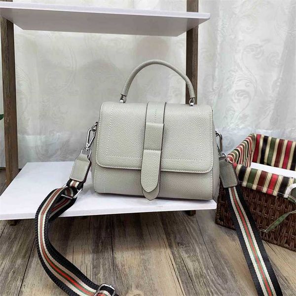 new leather women's bag leather women's handbag summer women's one shoulder messenger bag
new leather women's bag leather women's handbag summer women's one shoulder messenger bag