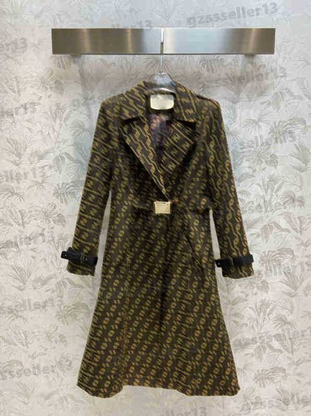 designer trench coat women fashion brand classic pattern jacquard trench coats autumn luxury lining letter logo print mid-length jacket 0912, Tan;black
designer trench coat women fashion brand classic pattern jacquard trench coats autumn luxury lining letter logo print mid-length jacket 0912, Tan;black