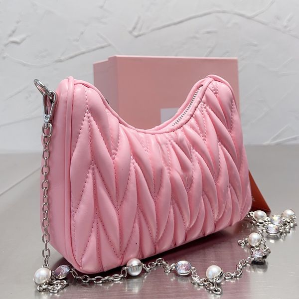 pleated shoulder bag chain crossbody bags fashion plain women clutch wallets metal hardware letter half moon shaped armpit handbag purse rem
pleated shoulder bag chain crossbody bags fashion plain women clutch wallets metal hardware letter half moon shaped armpit handbag purse rem