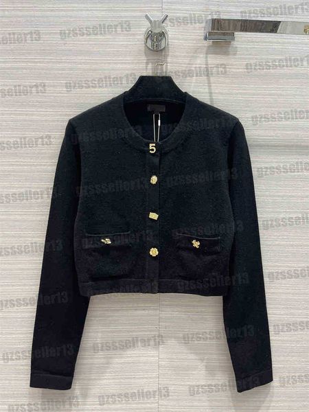 womens designer jacket with camisole cnl button cardigan two-piece sets autumn high-end ladies fashion brand women clothing, Black;brown
womens designer jacket with camisole cnl button cardigan two-piece sets autumn high-end ladies fashion brand women clothing, Black;brown