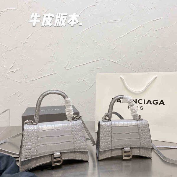 designer luxury womens bag balencigas handbag b-shaped paris single shoulder messenger fashion square gift shoulder oblique span versatile h
designer luxury womens bag balencigas handbag b-shaped paris single shoulder messenger fashion square gift shoulder oblique span versatile h
