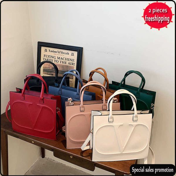 designer bags 2022 new women's net red korean version single shoulder bag msenger large embroidered wire
designer bags 2022 new women's net red korean version single shoulder bag msenger large embroidered wire