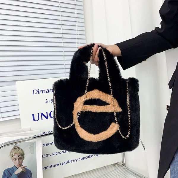 plush fabric women's shoulder crossbody bag small fashion lambs wool fluffy fur winter wallets female bag designer handbags sacs
plush fabric women's shoulder crossbody bag small fashion lambs wool fluffy fur winter wallets female bag designer handbags sacs