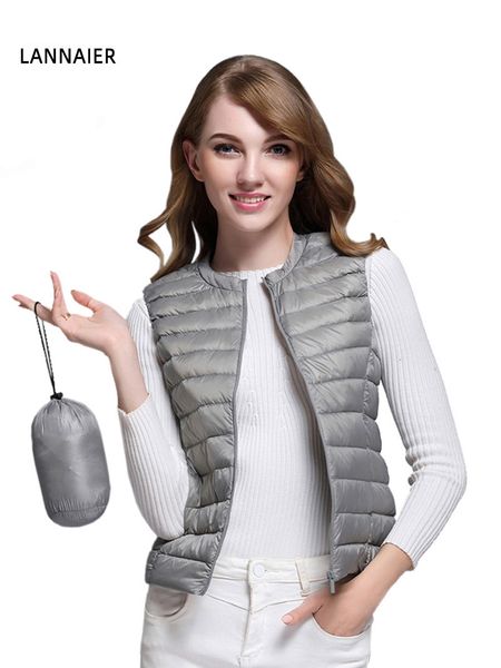 womens down parkas 90% white duck vest ultra light jacket autumn winter round collar sleeveless coat 221124, Black
womens down parkas 90% white duck vest ultra light jacket autumn winter round collar sleeveless coat 221124, Black