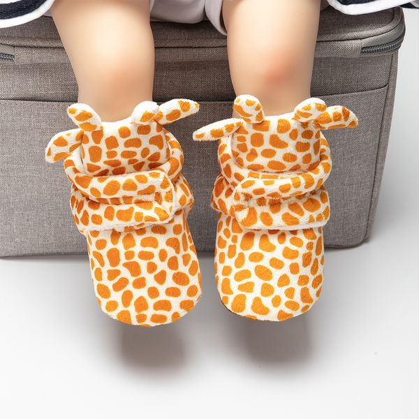 first walkers baby shoes winter boy girl socks multiple animals warm born crib infant crawl moccasin 221124
first walkers baby shoes winter boy girl socks multiple animals warm born crib infant crawl moccasin 221124