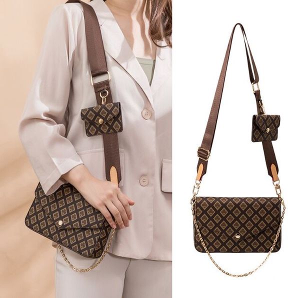 luxury designer women bag calf leather embossed chain carry purse clutch crossbody fashion handbag classic shouler coussins bags for girls w
luxury designer women bag calf leather embossed chain carry purse clutch crossbody fashion handbag classic shouler coussins bags for girls w