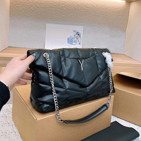 woman puffer bags designer bags luxury shoulder tote bag leather handbags purse cloud chain totes medium size 5a
woman puffer bags designer bags luxury shoulder tote bag leather handbags purse cloud chain totes medium size 5a