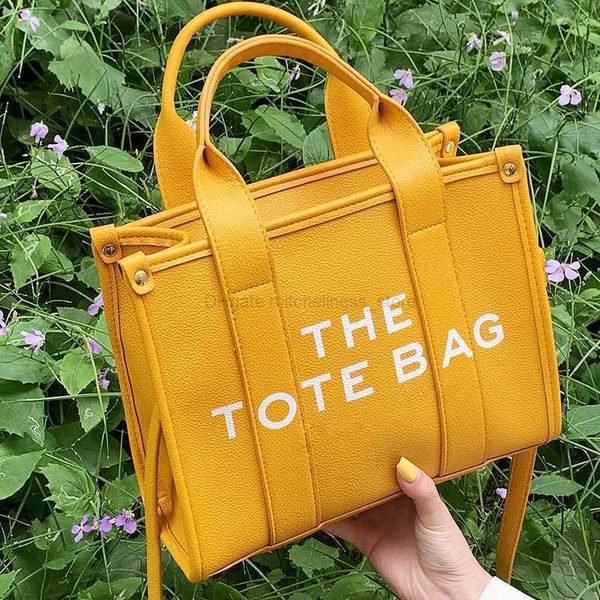 design women tote shoulder bags crossbody bag luxury large capacity pu leather purse fashion designer girl handbags cheap
design women tote shoulder bags crossbody bag luxury large capacity pu leather purse fashion designer girl handbags cheap
