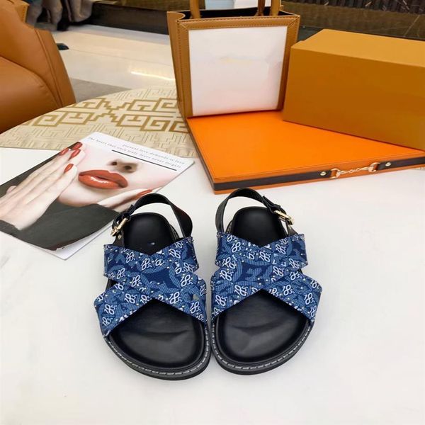 2021 women slippers slides slipper summer sandals womens luxurys designers real leather platform sandal flats fashion old flo252d, Black
2021 women slippers slides slipper summer sandals womens luxurys designers real leather platform sandal flats fashion old flo252d, Black