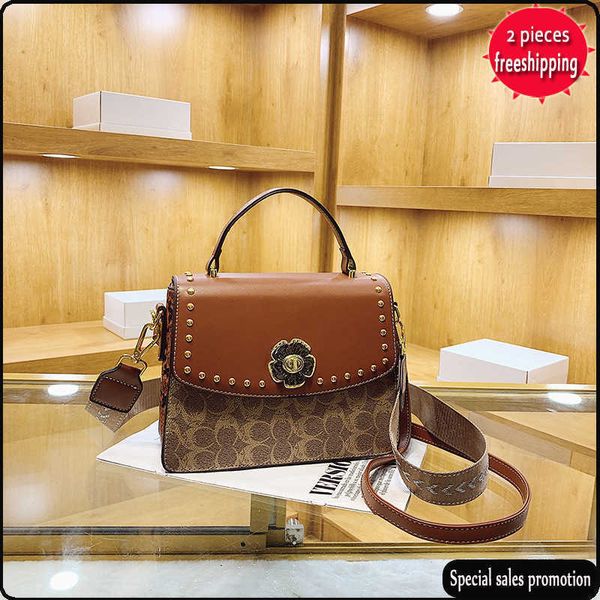 designer bags 2022 fashion brand kou c camellia handheld women's bag with rivet printing lock buckle one shoulder crossbody small squar
designer bags 2022 fashion brand kou c camellia handheld women's bag with rivet printing lock buckle one shoulder crossbody small squar